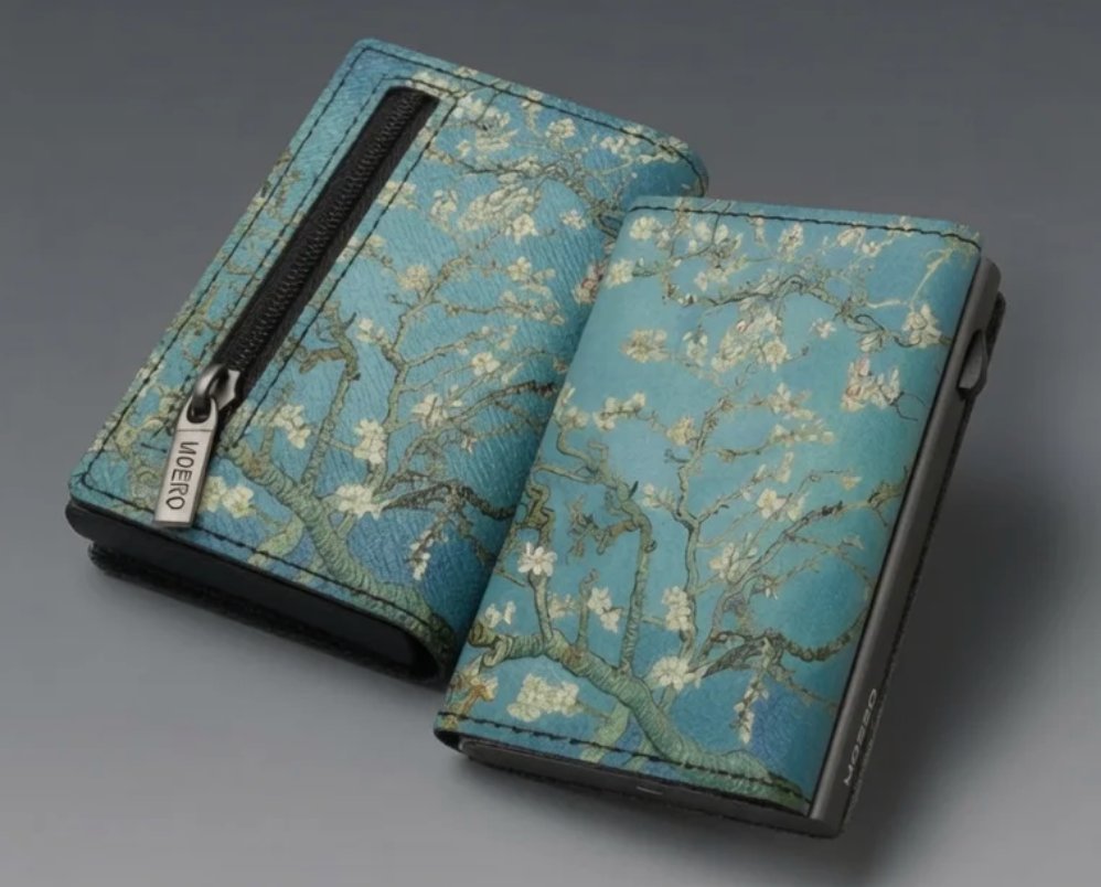 portafoglio moero pro zip limited edition ramo di mandorlo van gogh vera pelle saffiano 3.webp