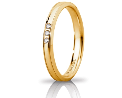 [030AFC279003001075001] Fede nuziale Unoaerre Brillanti Promesse Orion Slim 3 mm oro giallo con 3 diamanti
