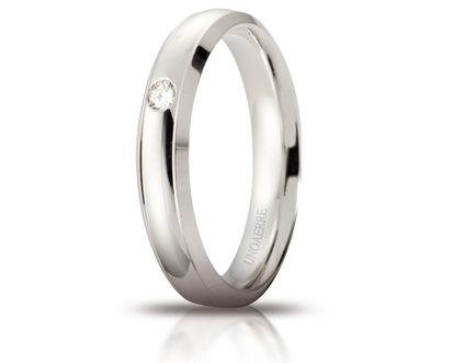 [040AFC279001001075004] Fede nuziale Unoaerre Brillanti Promesse Orion 4 mm oro bianco con diamante